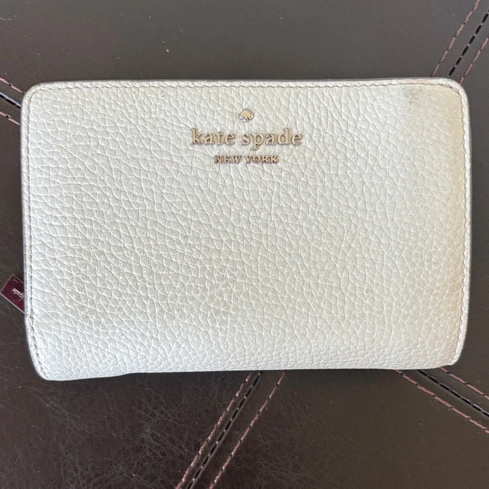 Kate Spade Cream Textured Wallet - Picture 1 of 5